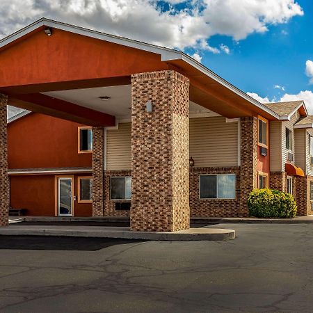 Quality Inn Los Lunas Екстериор снимка