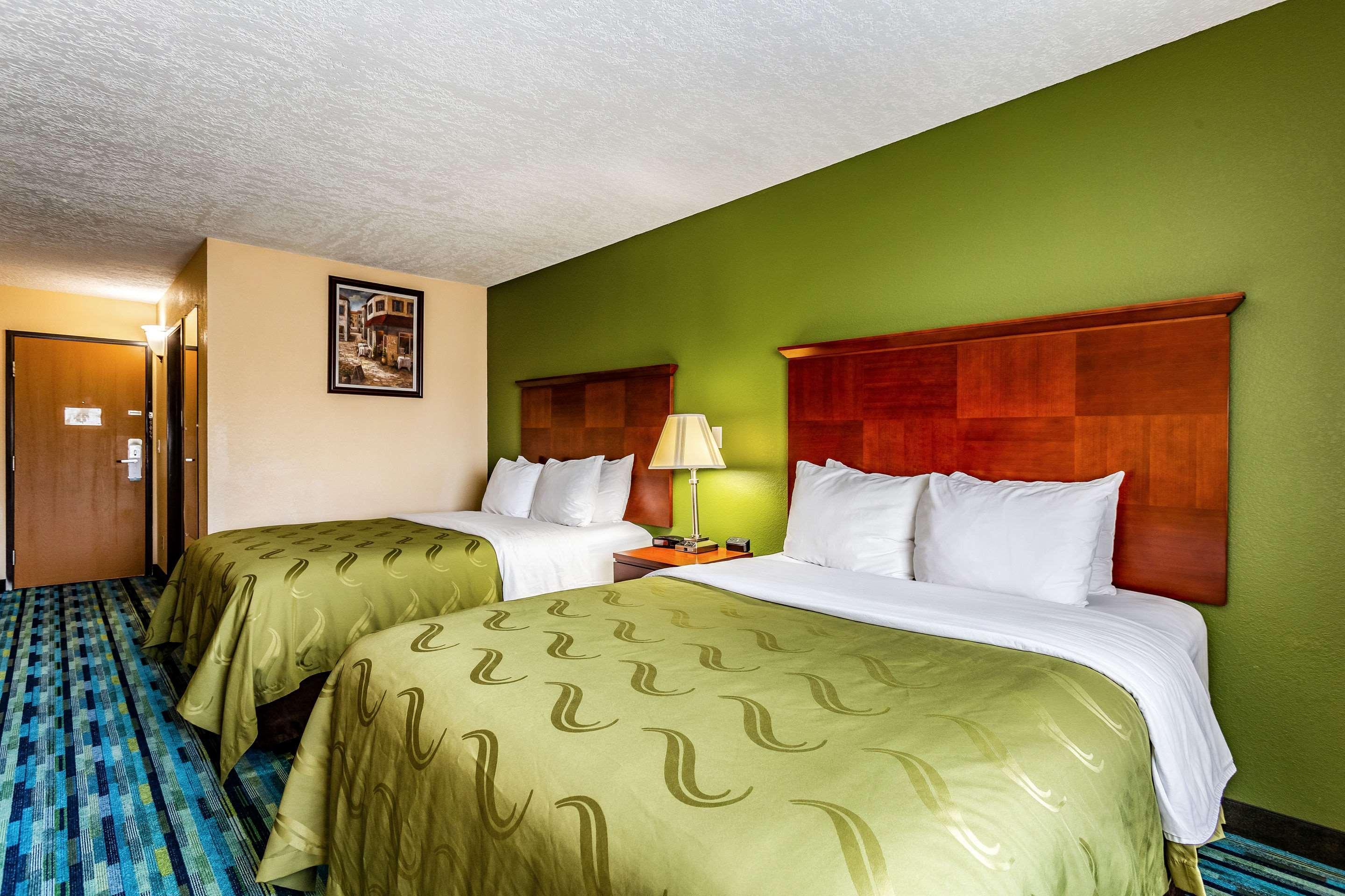 Quality Inn Los Lunas Екстериор снимка