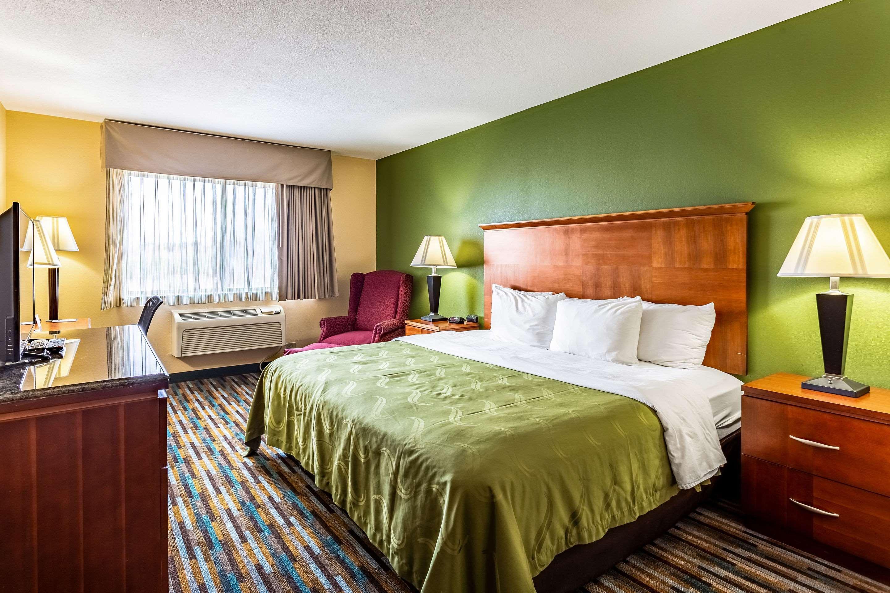 Quality Inn Los Lunas Екстериор снимка