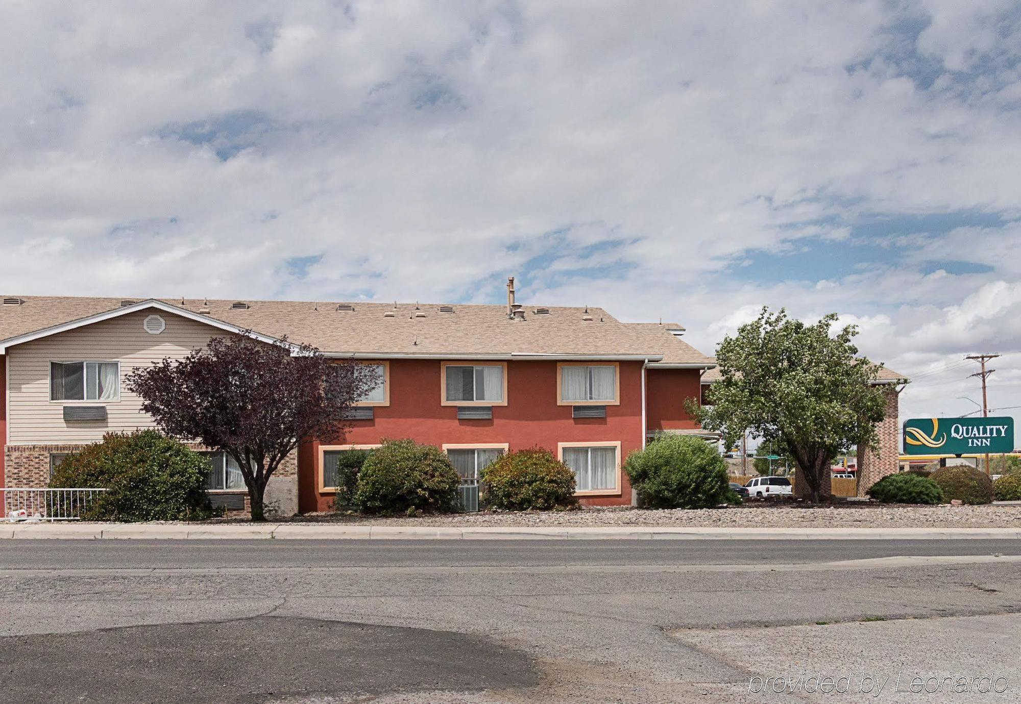 Quality Inn Los Lunas Екстериор снимка