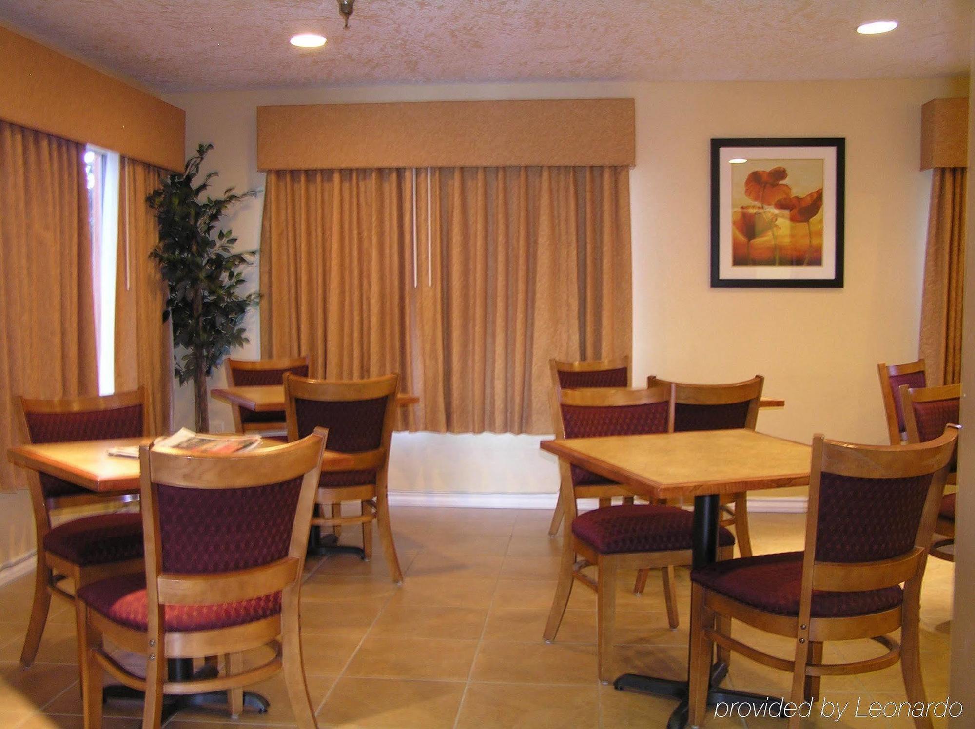 Quality Inn Los Lunas Ресторант снимка