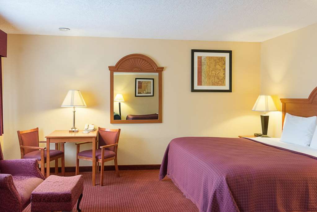 Quality Inn Los Lunas Стая снимка